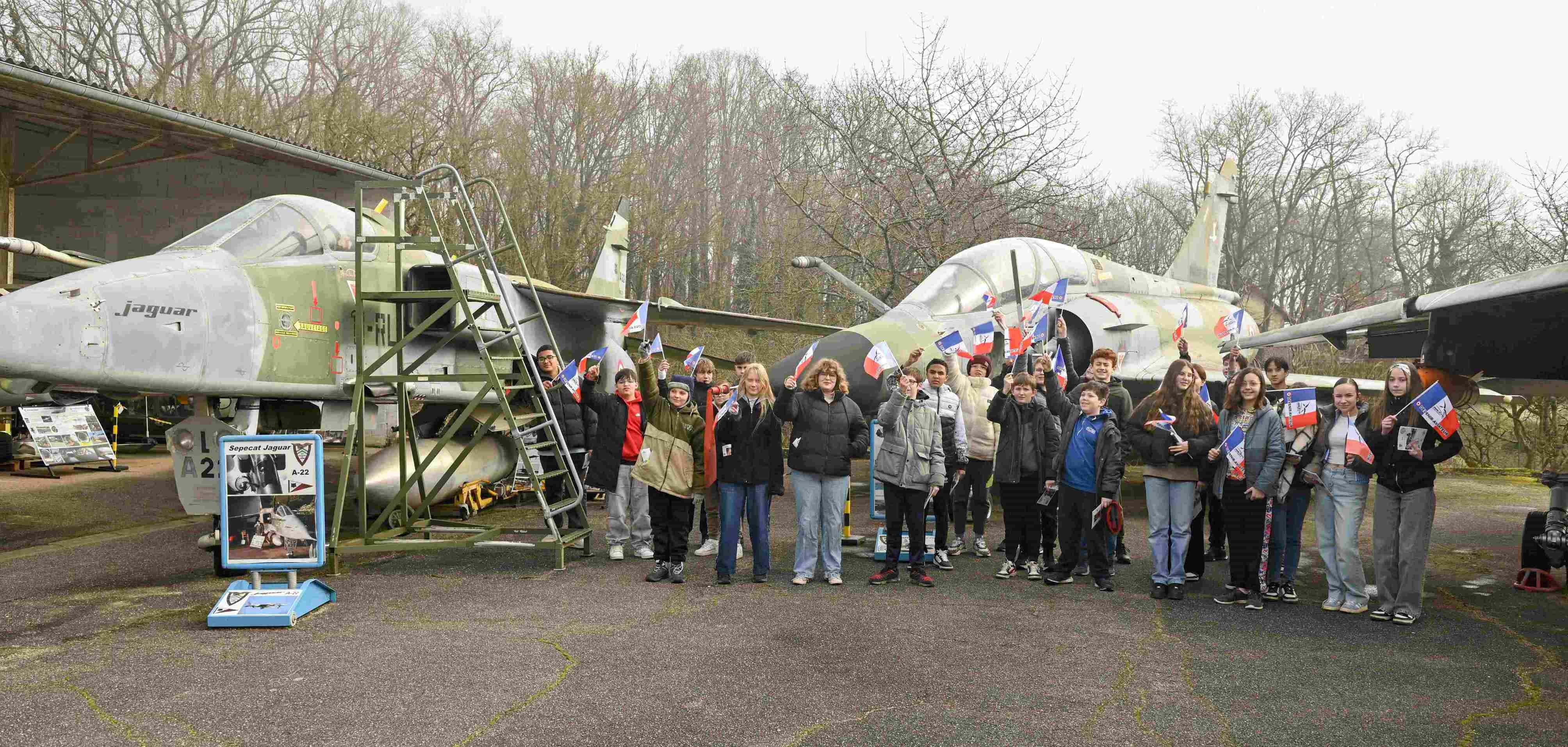 03 févier 2025 Visite de la classe Défense d'Avord